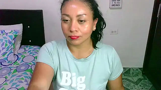 Snapshot of zaray_bella chatting on 15, 3, 2025 zaray bella online show from 15, 3, 2025