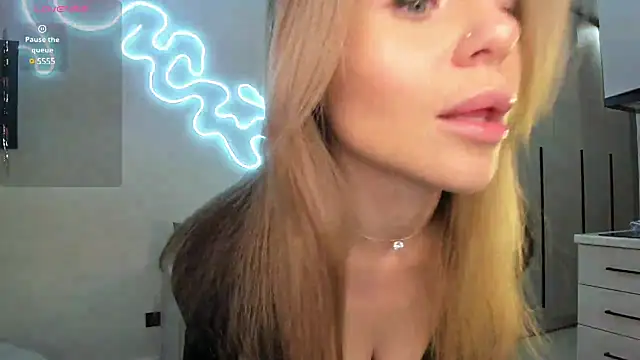  cometoseeme  online show from 6, 2, 2025