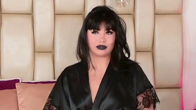 Alexa Miss online show from 28, 11, 2025