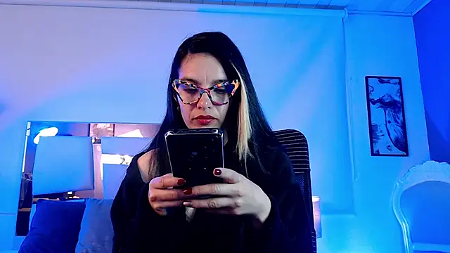 Snapshot of paulinabarnett- chatting on 13, 3, 2025 paulinabarnett- online show from 13, 3, 2025