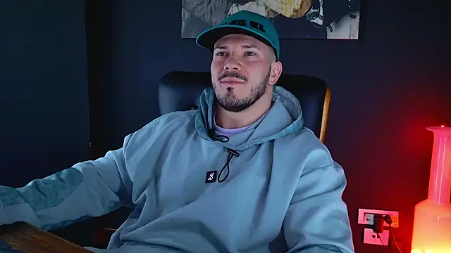 AngeloEric online show from 6, 1, 2025