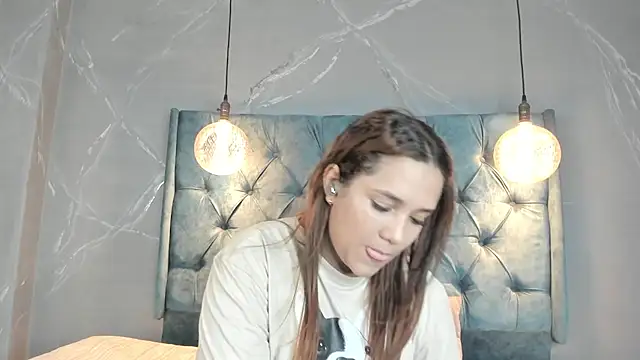 aprill21  online show from 14, 12, 2024