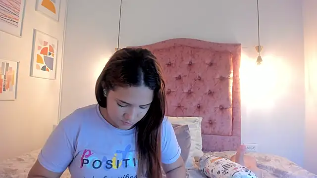 aprill21  online show from 17, 12, 2024