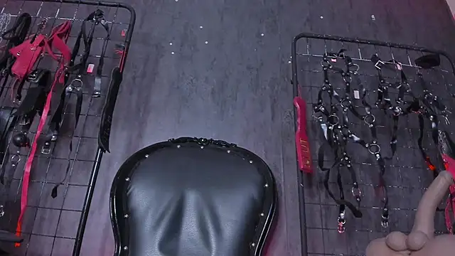 Carolina Arias online show from 2, 11, 2025