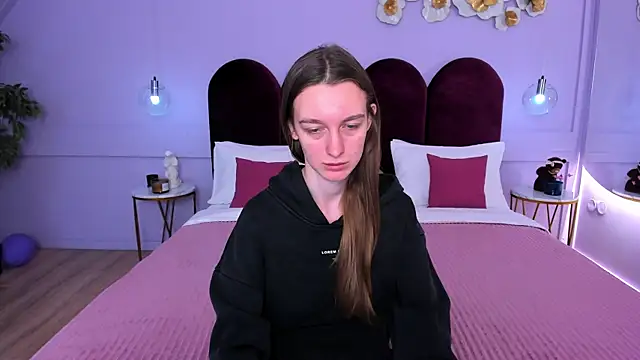 Snapshot of AshleyMillsss chatting on 2, 12, 2024 AshleyMillsss online show from 2, 12, 2024