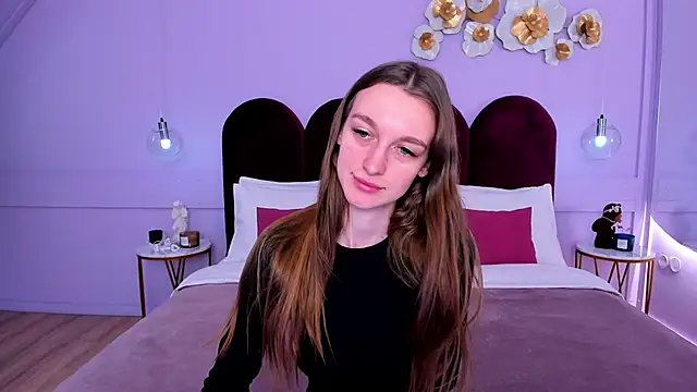 Snapshot of AshleyMillsss chatting on 10, 3, 2025 AshleyMillsss online show from 10, 3, 2025