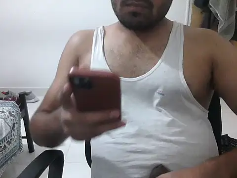 Snapshot of WildDick0007 chatting on 29, 12, 2024 WildDick0007 online show from 29, 12, 2024