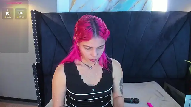 Snapshot of NIKI_SANTANA chatting on 9, 9, 2025 NIKI SANTANA online show from 9, 9, 2025