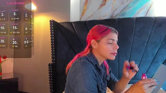 Snapshot of NIKI_SANTANA chatting on 9, 10, 2025 NIKI SANTANA online show from 9, 10, 2025