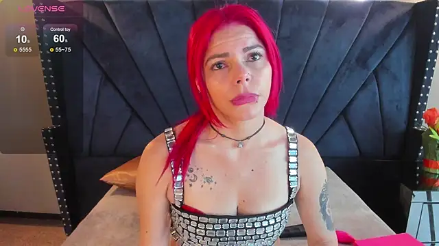 Snapshot of NIKI_SANTANA chatting on 14, 10, 2025 NIKI SANTANA online show from 14, 10, 2025