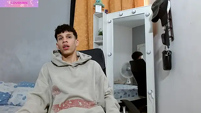 Snapshot of jeff_ross chatting on 13, 1, 2025 jeff ross online show from 13, 1, 2025