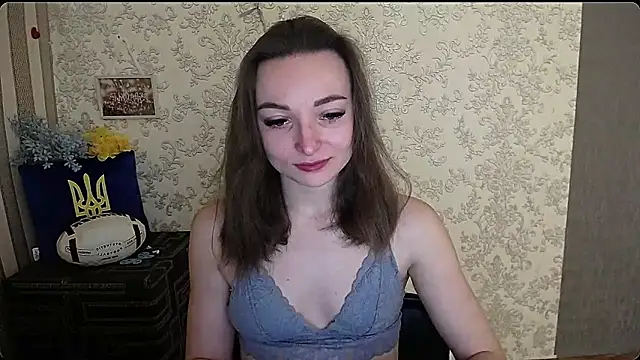 Snapshot of _Barbie_Kiss_ chatting on 8, 1, 2025 Barbie Kiss online show from 8, 1, 2025