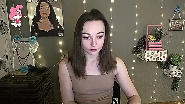 Snapshot of _Barbie_Kiss_ chatting on 4, 2, 2025 Barbie Kiss online show from 4, 2, 2025