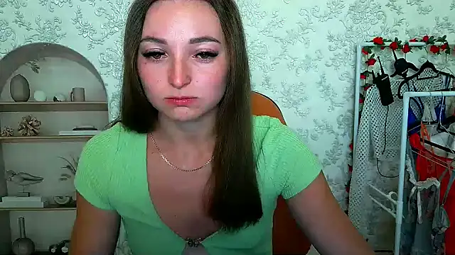 Snapshot of _Barbie_Kiss_ chatting on 12, 9, 2025 Barbie Kiss online show from 12, 9, 2025
