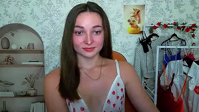 Snapshot of _Barbie_Kiss_ chatting on 11, 10, 2025 Barbie Kiss online show from 11, 10, 2025