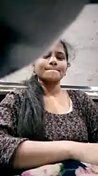 VyingAviary online show from 6, 2, 2025
