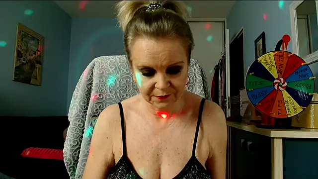 Snapshot of sexyjennyeu chatting on 5, 2, 2025 sexyjennyeu online show from 5, 2, 2025