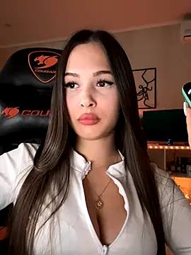 EricaWalls online show from 10, 9, 2025