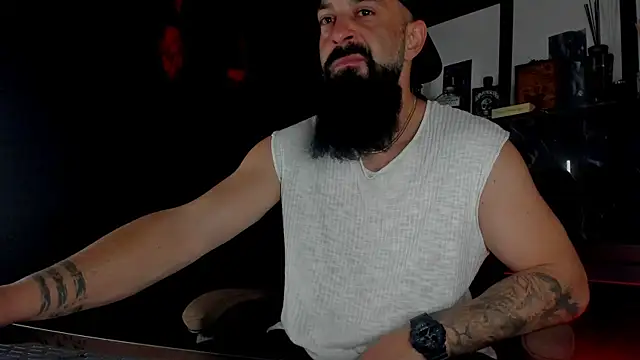 Snapshot of axxelrich_ chatting on 14, 10, 2025 axxelrich online show from 14, 10, 2025