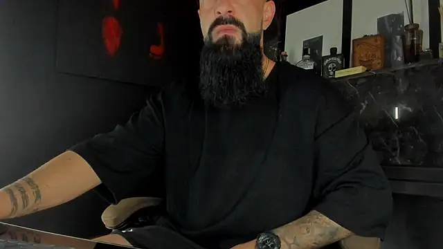 Snapshot of axxelrich_ chatting on 20, 10, 2025 axxelrich online show from 20, 10, 2025