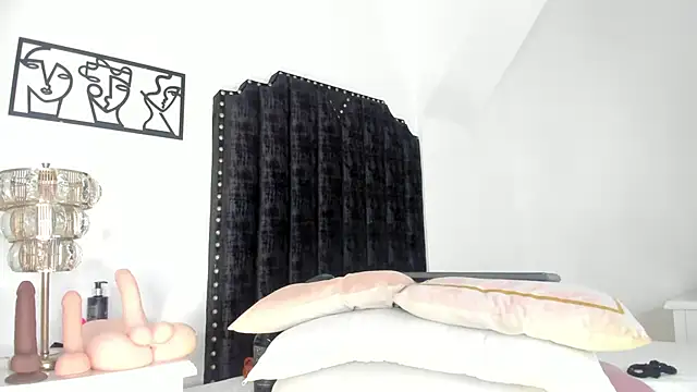 katrina moore online show from 13, 2, 2025