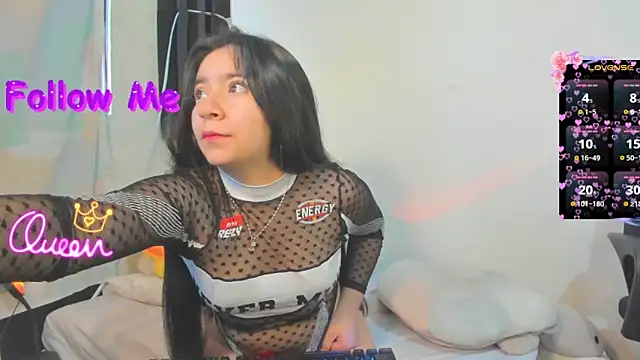 litle mily  online show from 9, 4, 2026