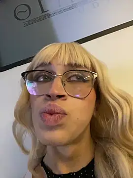 Snapshot of Ariadna_Evangeline chatting on 14, 12, 2024 Ariadna Evangeline online show from 14, 12, 2024