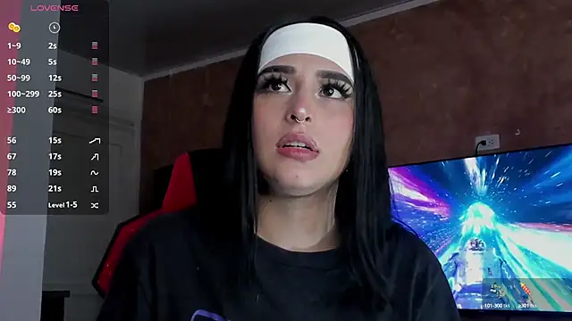 Snapshot of Charlotte_greys chatting on 7, 12, 2024 Charlotte greys online show from 7, 12, 2024