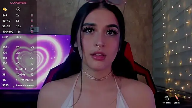 Snapshot of Charlotte_greys chatting on 7, 2, 2025 Charlotte greys online show from 7, 2, 2025