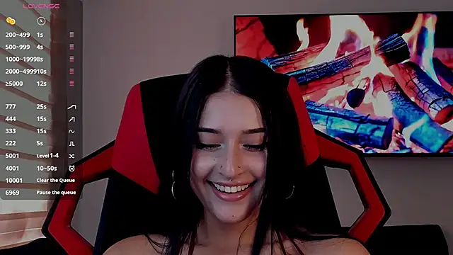 Snapshot of Charlotte_greys chatting on 12, 9, 2025 Charlotte greys online show from 12, 9, 2025