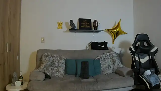 julian wallace online show from 25, 11, 2025