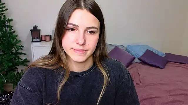 sophia euphoriaa online show from 21, 1, 2025