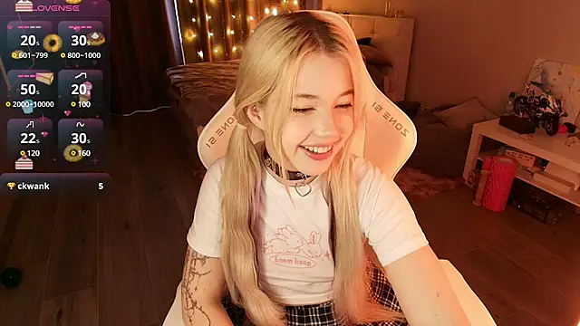 Snapshot of EvaSweetys chatting on 9, 2, 2025 EvaSweetys online show from 9, 2, 2025