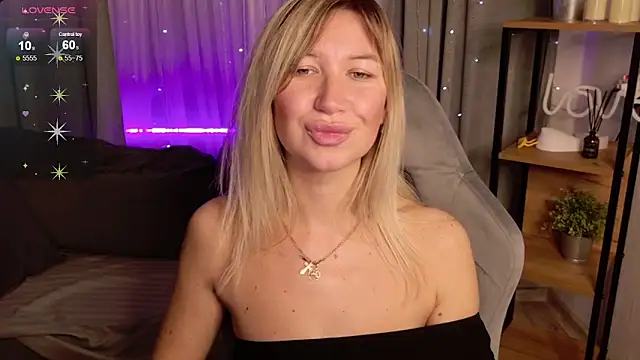 MilaBott online show from 11, 10, 2025