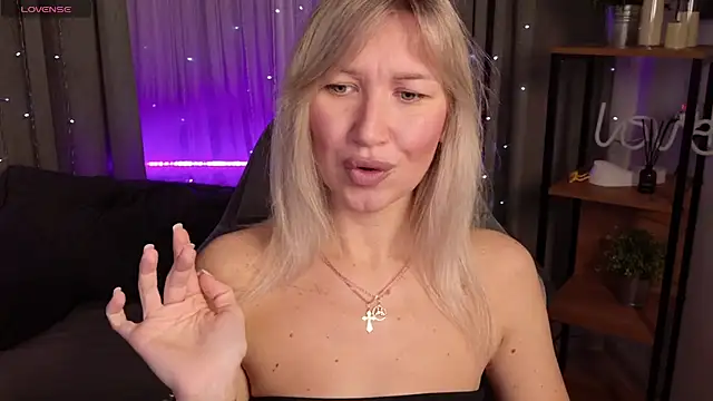 MilaBott online show from 13, 10, 2025