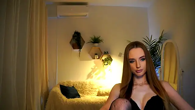 Snapshot of petitegonwiild chatting on 13, 12, 2024 petitegonwiild online show from 13, 12, 2024