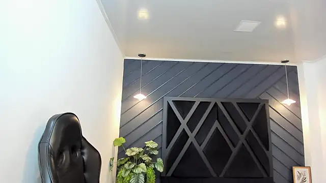 Yeiko Romero  online show from 2, 1, 2025