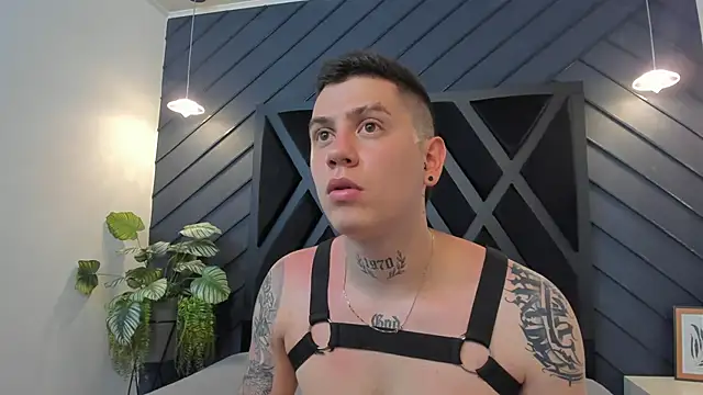 Yeiko Romero  online show from 3, 1, 2025