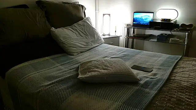 ImYourXtoy online show from 30, 3, 2026