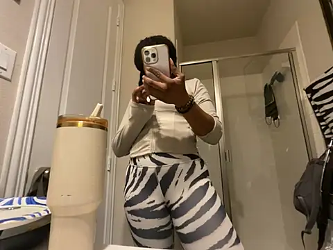 Snapshot of wynterheat chatting on 11, 6, 2026 wynterheat online show from 11, 6, 2026