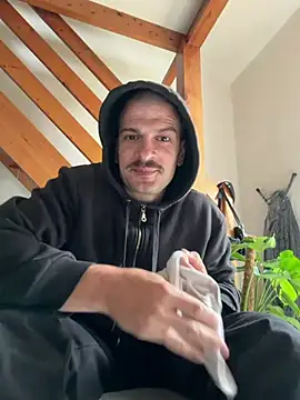 Greyoff online show from 3, 6, 2026