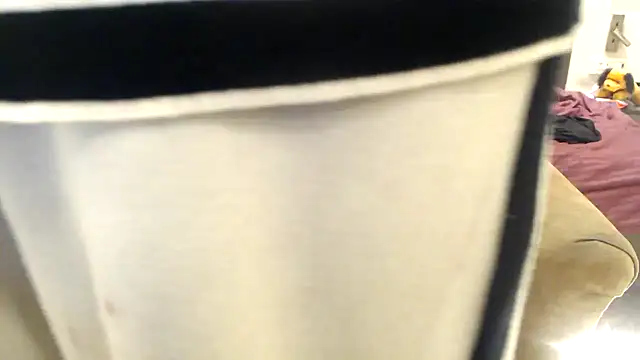 Snapshot of chhui_mui chatting on 19, 12, 2024 chhui mui online show from 19, 12, 2024