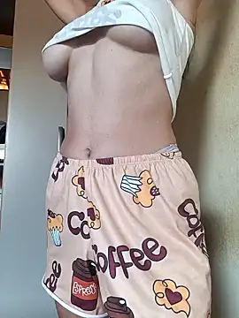 Nandasant09 online show from 4, 2, 2025