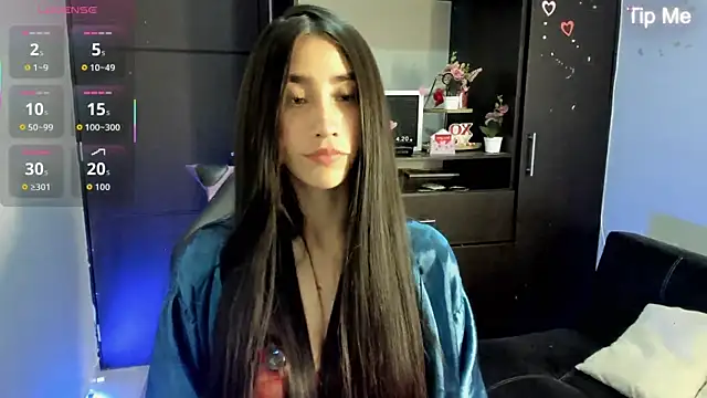 Emilytafur online show from 22, 6, 2026