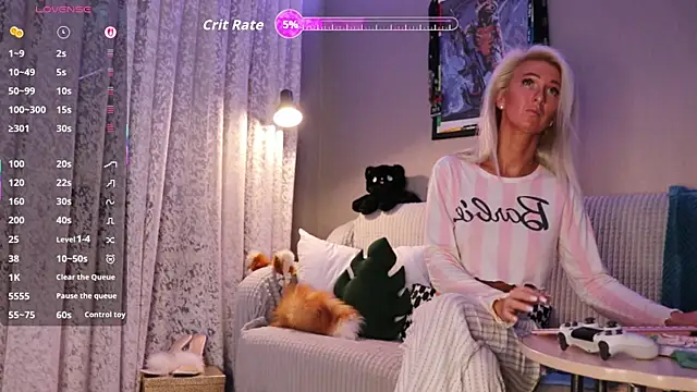 mari moon bunny online show from 4, 11, 2025