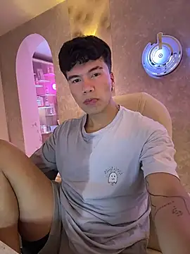 Logan smith1 online show from 4, 11, 2025