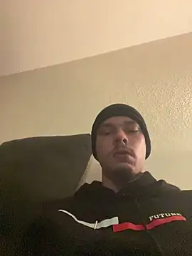 Snapshot of big_cock_is_back chatting on 22, 11, 2025 big cock is back online show from 22, 11, 2025