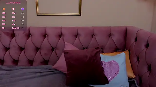 Snapshot of Diana_Garrett chatting on 7, 3, 2025 Diana Garrett online show from 7, 3, 2025