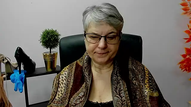 IrisDream online show from 18, 2, 2025