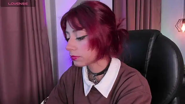 Snapshot of cloe__palmer chatting on 13, 3, 2025 cloe palmer online show from 13, 3, 2025